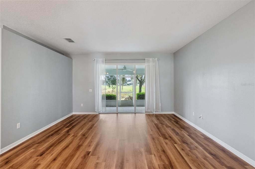 For Sale: $410,000 (2 beds, 2 baths, 2282 Square Feet)