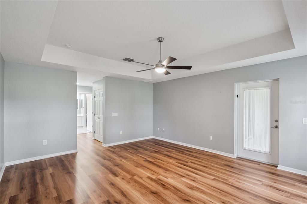 For Sale: $410,000 (2 beds, 2 baths, 2282 Square Feet)