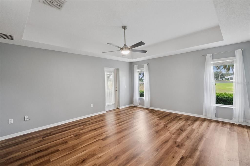 For Sale: $410,000 (2 beds, 2 baths, 2282 Square Feet)