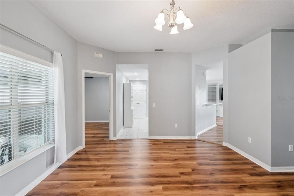 For Sale: $410,000 (2 beds, 2 baths, 2282 Square Feet)