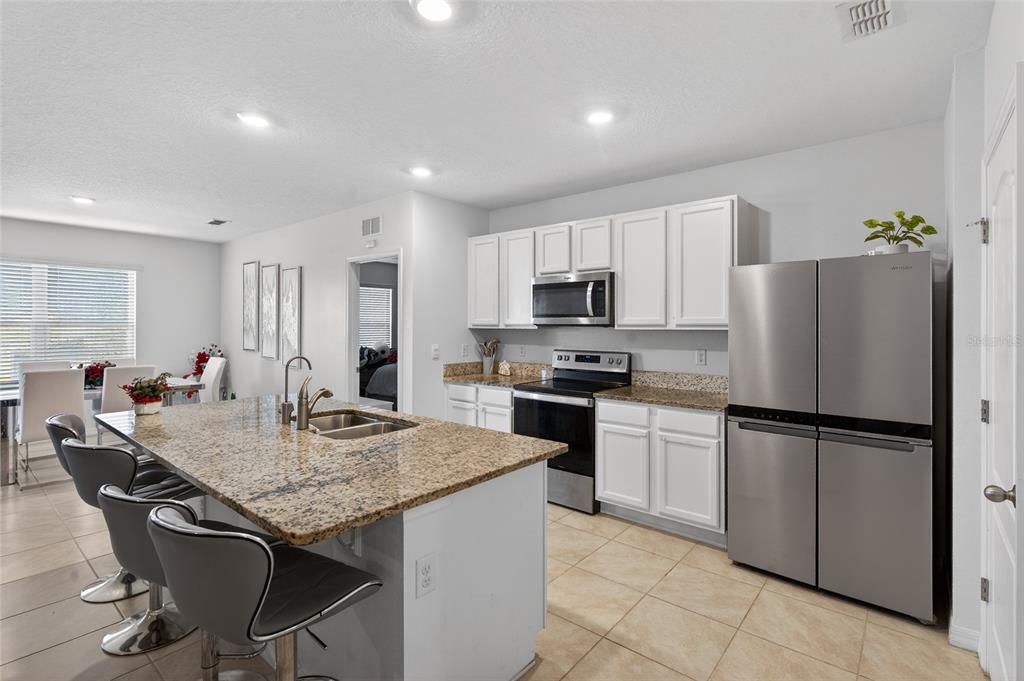 En Venta: $317,000 (3 camas, 2 baños, 1725 Pies cuadrados)