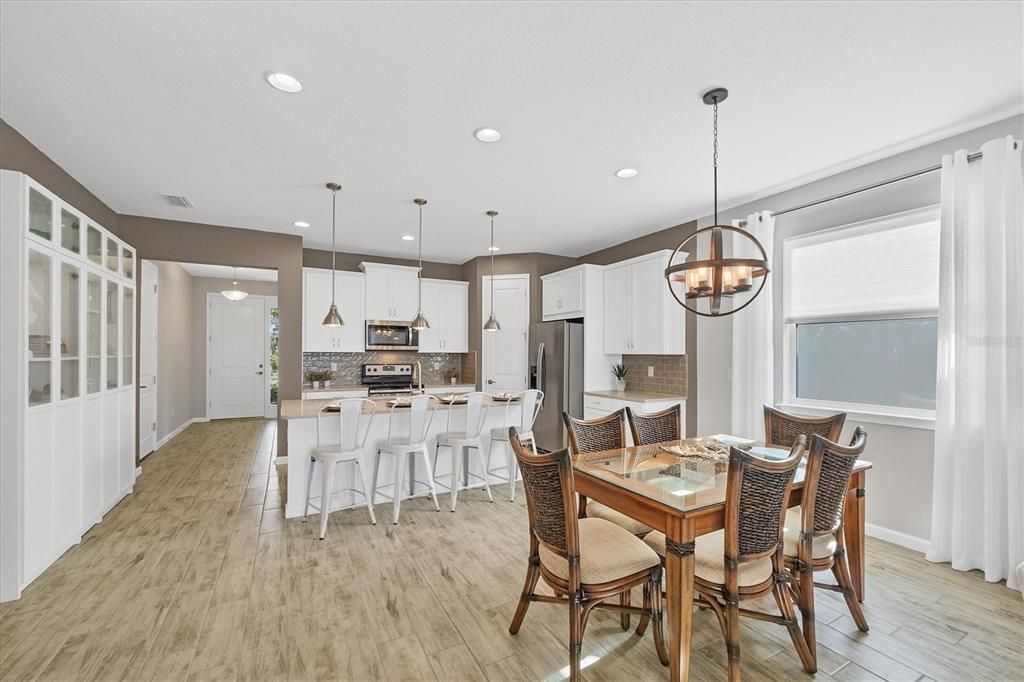 For Sale: $575,000 (3 beds, 2 baths, 1936 Square Feet)