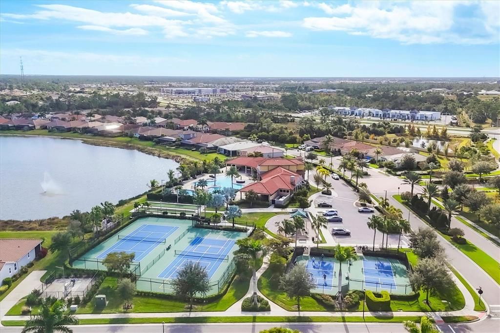 For Sale: $575,000 (3 beds, 2 baths, 1936 Square Feet)