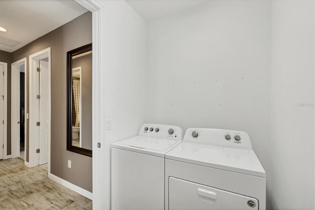 For Sale: $575,000 (3 beds, 2 baths, 1936 Square Feet)