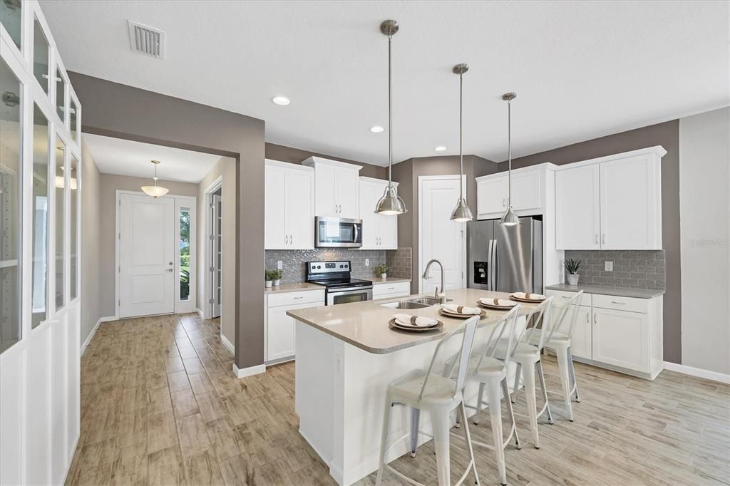 For Sale: $575,000 (3 beds, 2 baths, 1936 Square Feet)