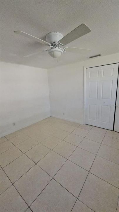 For Rent: $2,500 (3 beds, 1 baths, 2160 Square Feet)
