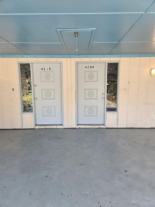 For Rent: $2,500 (3 beds, 1 baths, 2160 Square Feet)