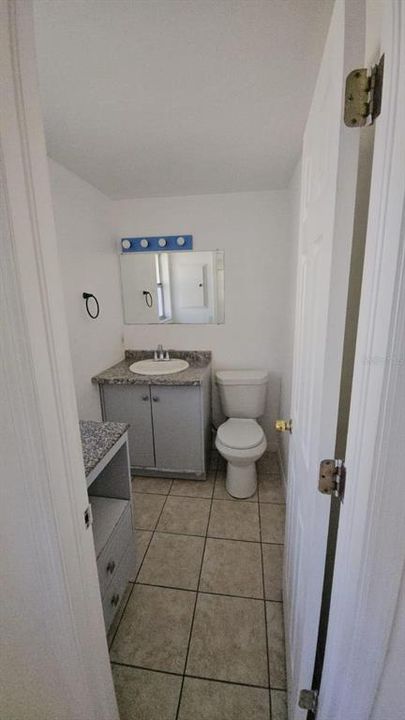 For Rent: $2,500 (3 beds, 1 baths, 2160 Square Feet)