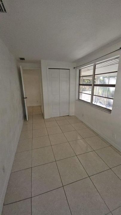 For Rent: $2,500 (3 beds, 1 baths, 2160 Square Feet)