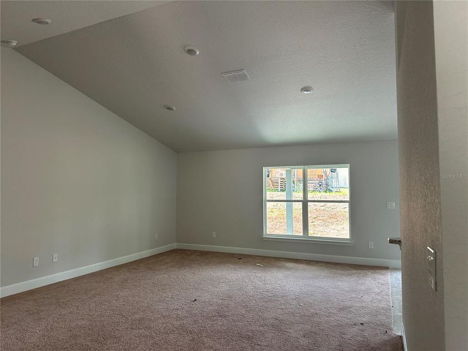 待售: $325,250 (3 贝兹, 2 浴室, 1860 平方英尺)