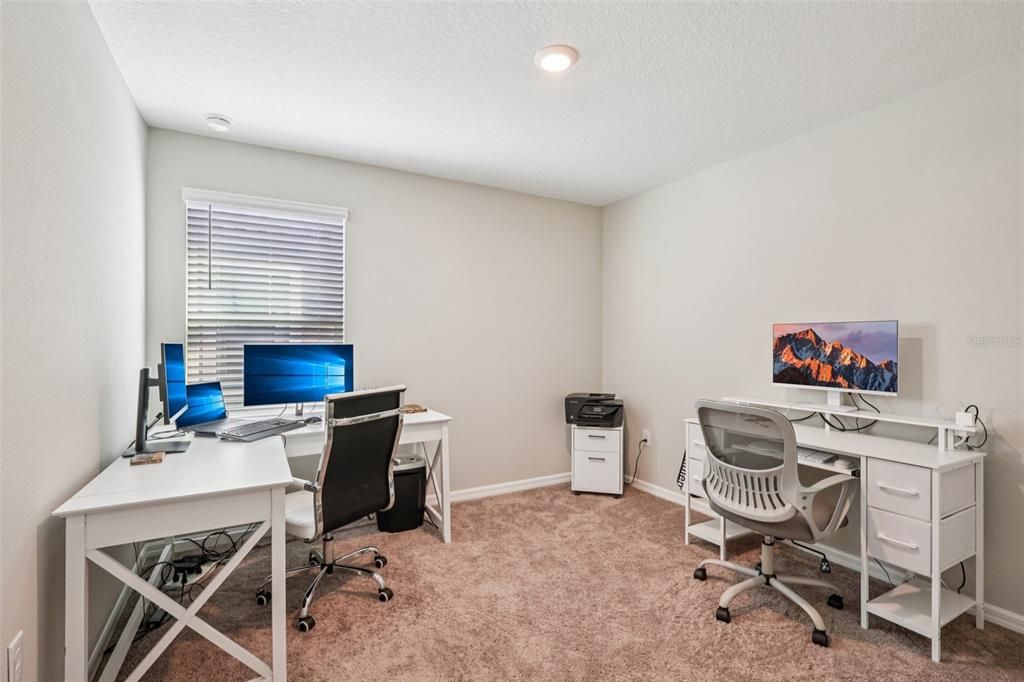 出租: $3,400 (5 贝兹, 3 浴室, 2937 平方英尺)