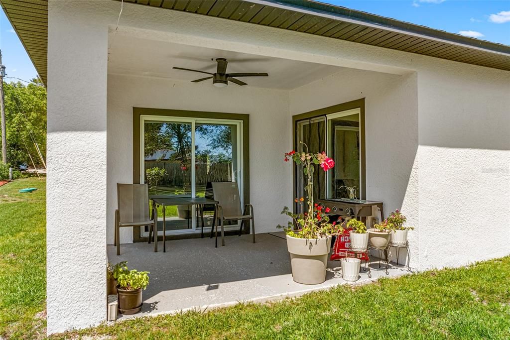 На продажу: $365,000 (3 спален, 2 ванн, 1600 Квадратных фут)