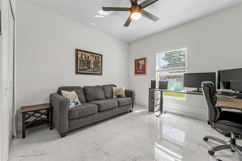 На продажу: $365,000 (3 спален, 2 ванн, 1600 Квадратных фут)