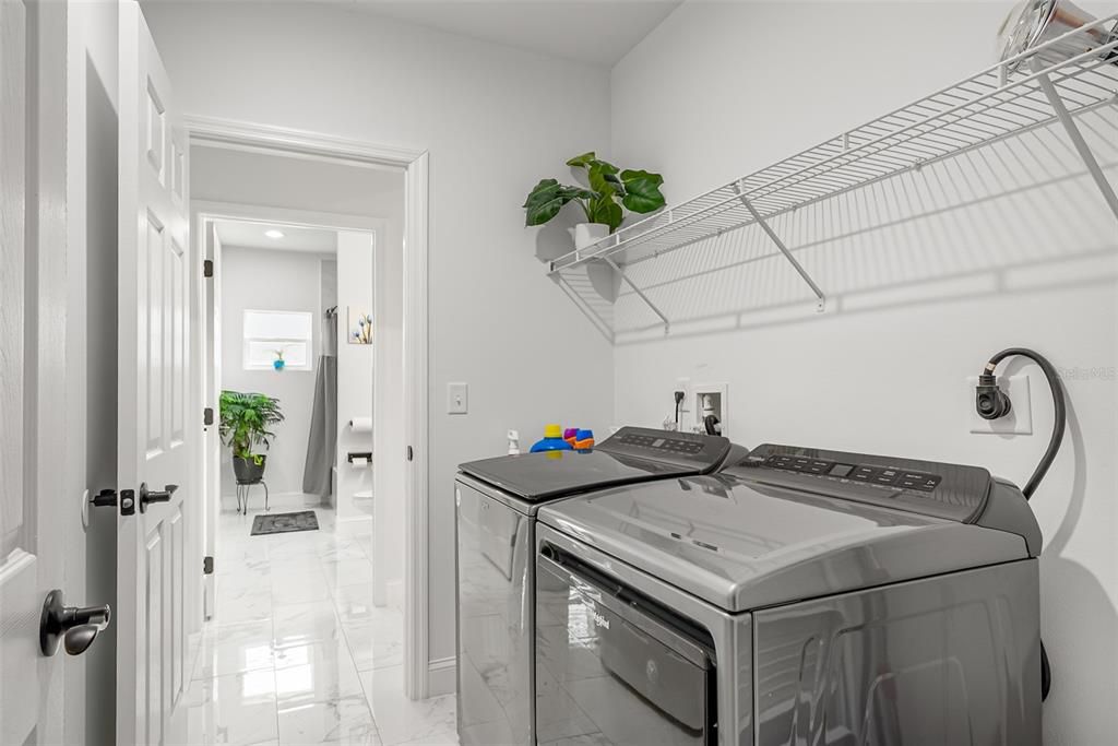 На продажу: $365,000 (3 спален, 2 ванн, 1600 Квадратных фут)