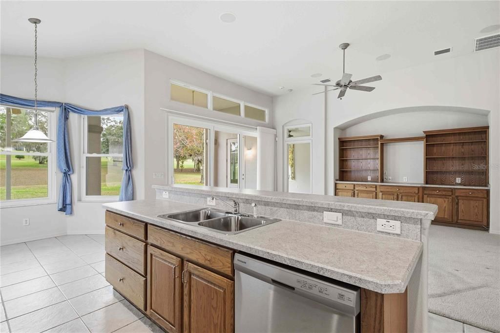 待售: $359,000 (3 贝兹, 2 浴室, 1843 平方英尺)