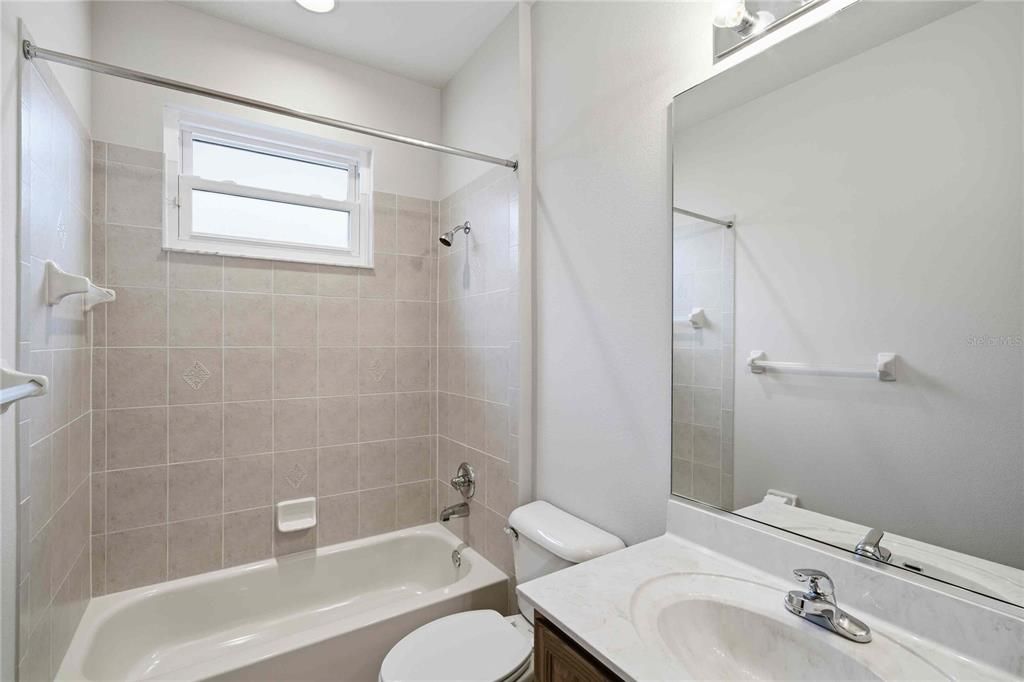 待售: $359,000 (3 贝兹, 2 浴室, 1843 平方英尺)