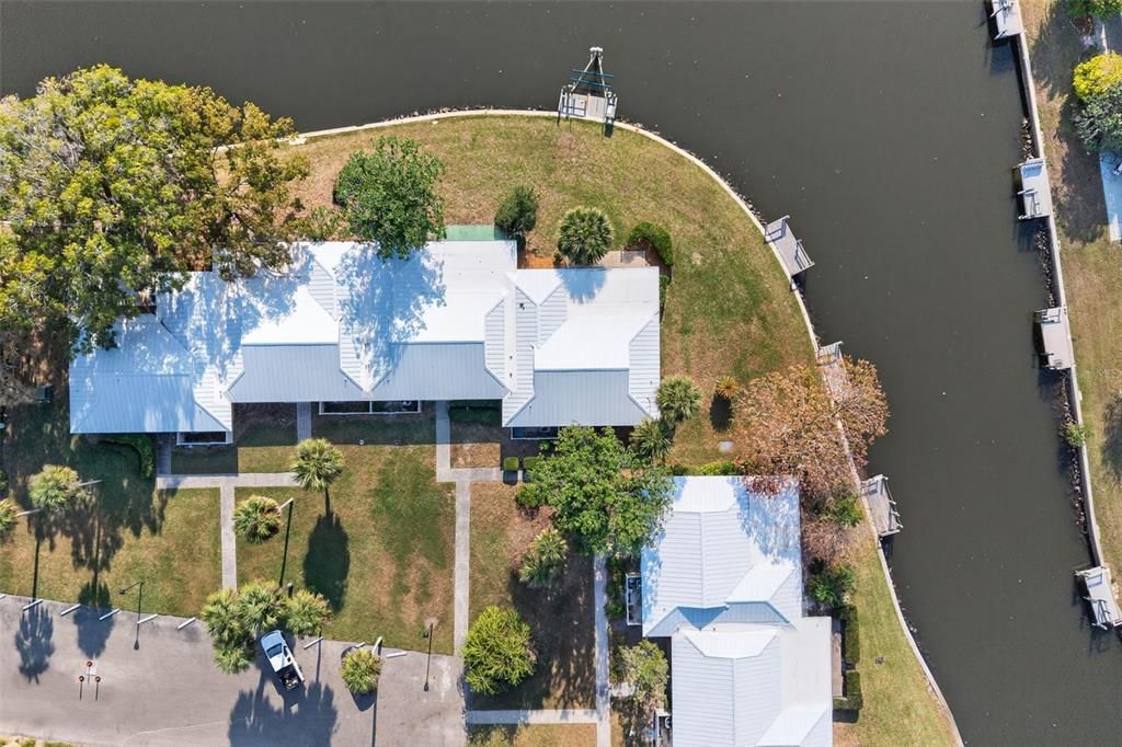 For Sale: $269,000 (2 beds, 2 baths, 1684 Square Feet)