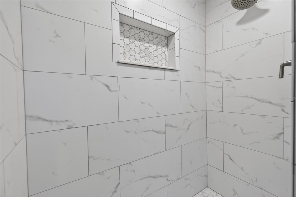 For Sale: $269,000 (2 beds, 2 baths, 1684 Square Feet)