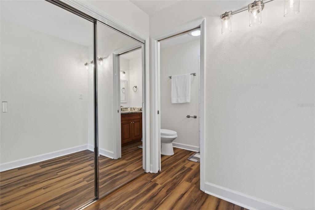 For Sale: $269,000 (2 beds, 2 baths, 1684 Square Feet)