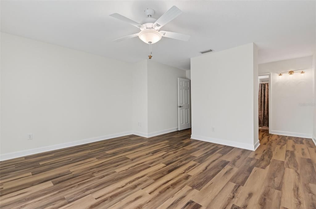 For Sale: $269,000 (2 beds, 2 baths, 1684 Square Feet)