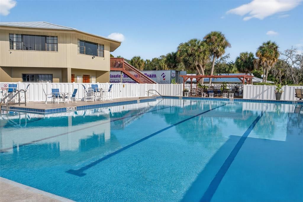 For Sale: $269,000 (2 beds, 2 baths, 1684 Square Feet)