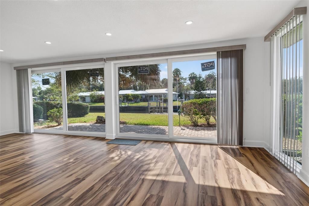 For Sale: $269,000 (2 beds, 2 baths, 1684 Square Feet)