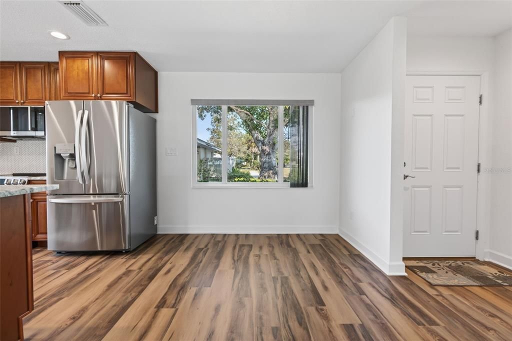 For Sale: $269,000 (2 beds, 2 baths, 1684 Square Feet)