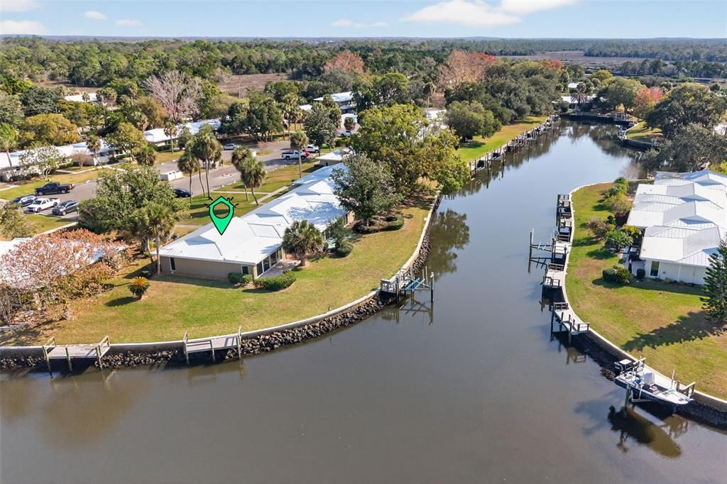 For Sale: $269,000 (2 beds, 2 baths, 1684 Square Feet)