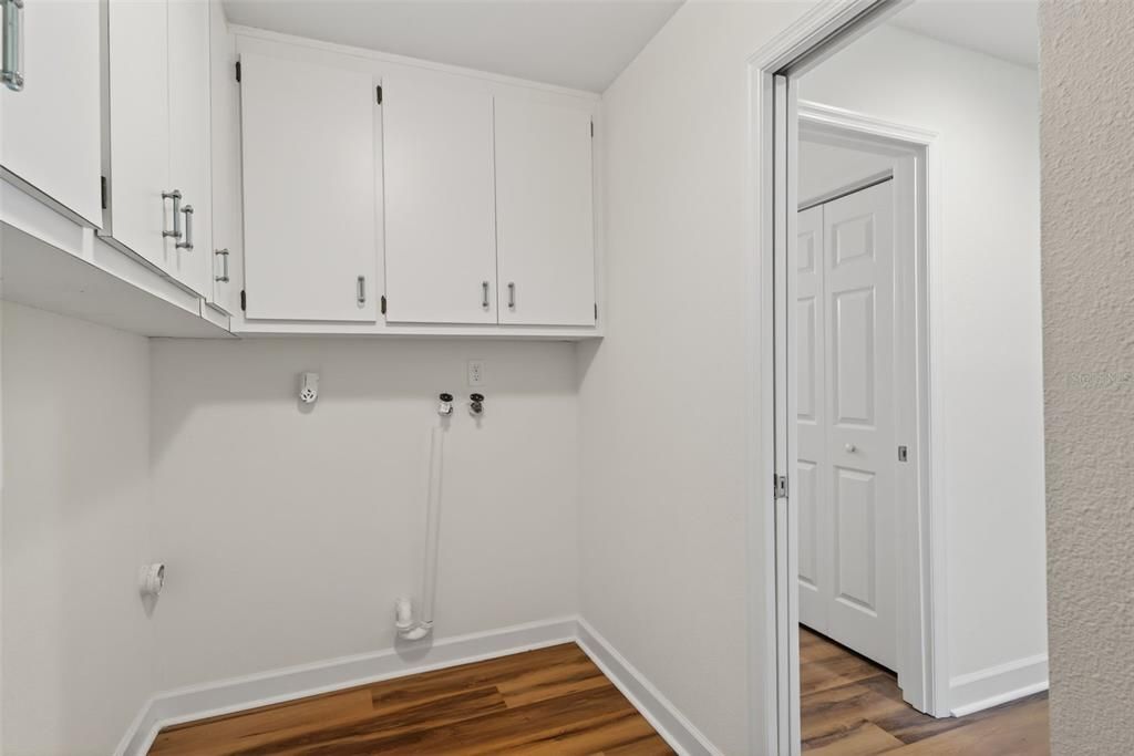 For Sale: $269,000 (2 beds, 2 baths, 1684 Square Feet)