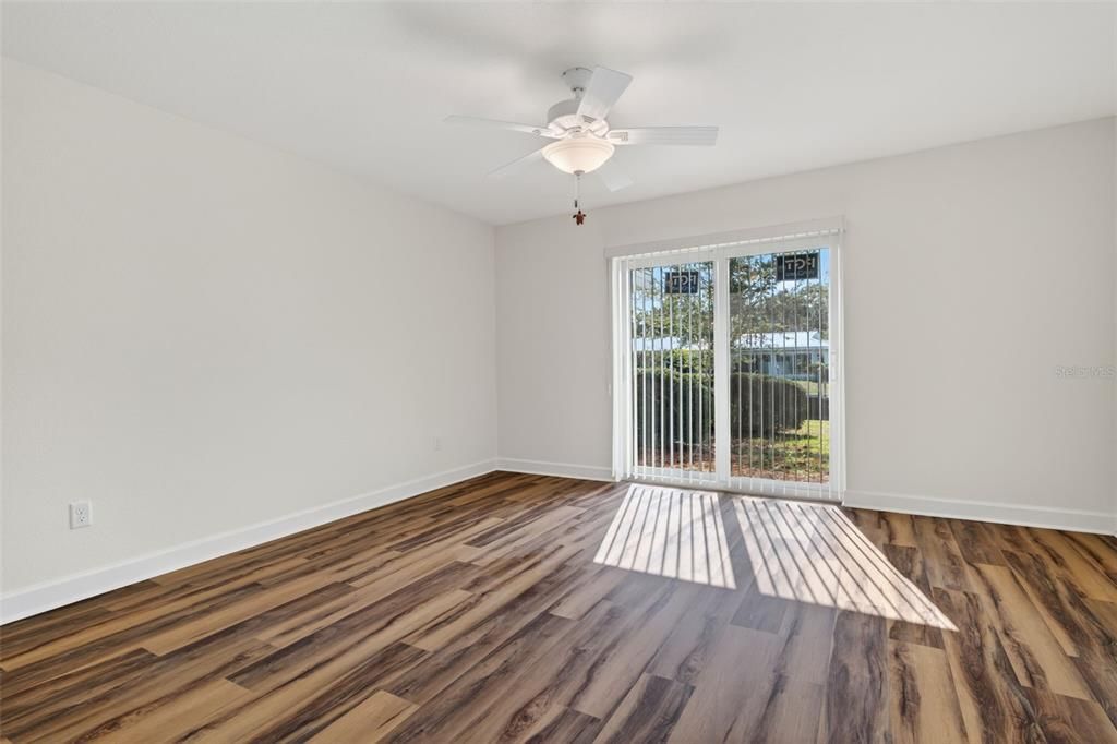 For Sale: $269,000 (2 beds, 2 baths, 1684 Square Feet)