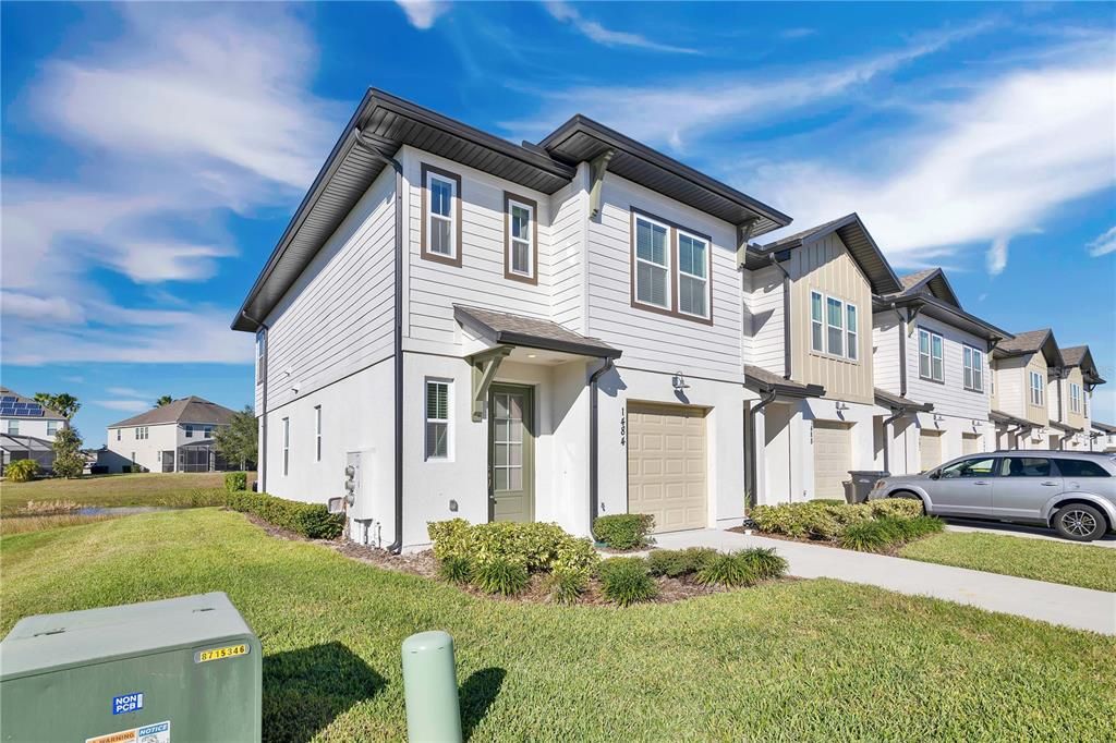 For Sale: $328,000 (3 beds, 2 baths, 1624 Square Feet)