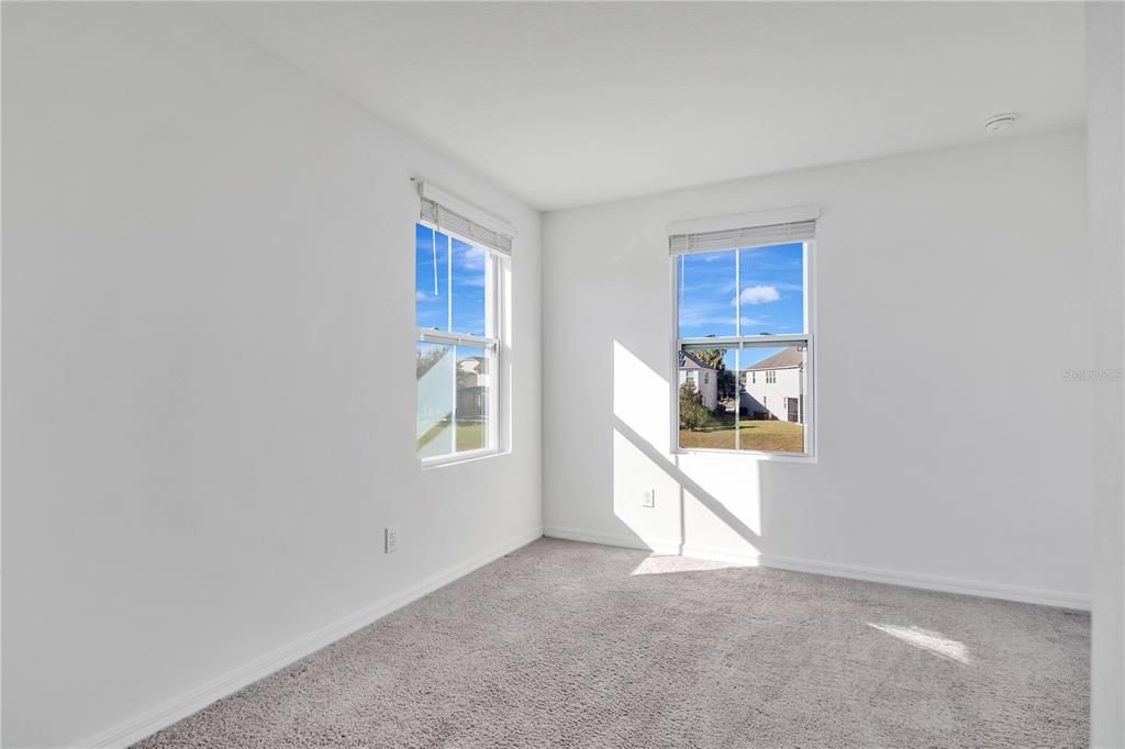 For Sale: $328,000 (3 beds, 2 baths, 1624 Square Feet)