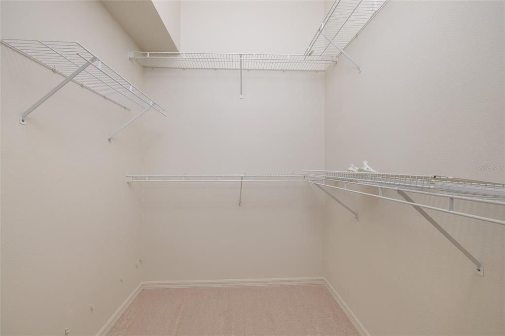 For Sale: $499,900 (2 beds, 2 baths, 1715 Square Feet)