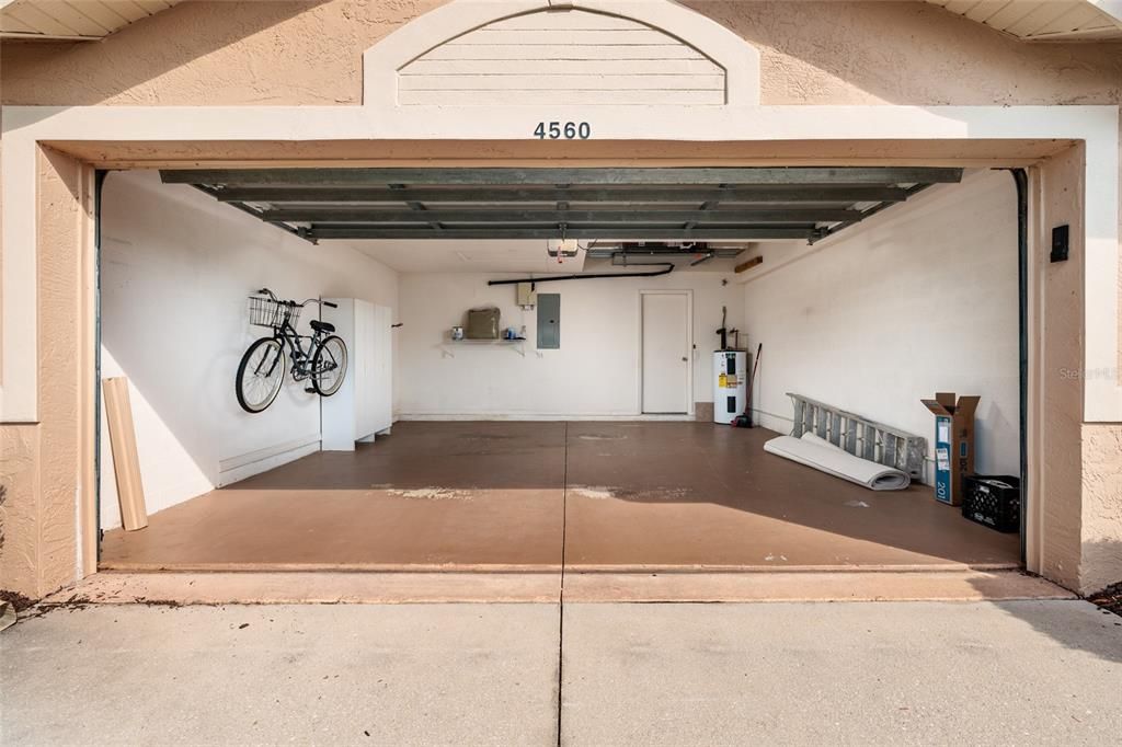 For Sale: $499,900 (2 beds, 2 baths, 1715 Square Feet)
