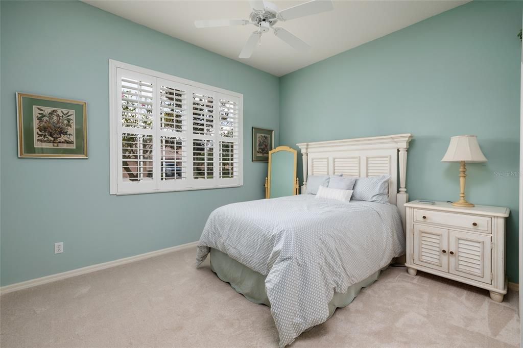 For Sale: $499,900 (2 beds, 2 baths, 1715 Square Feet)