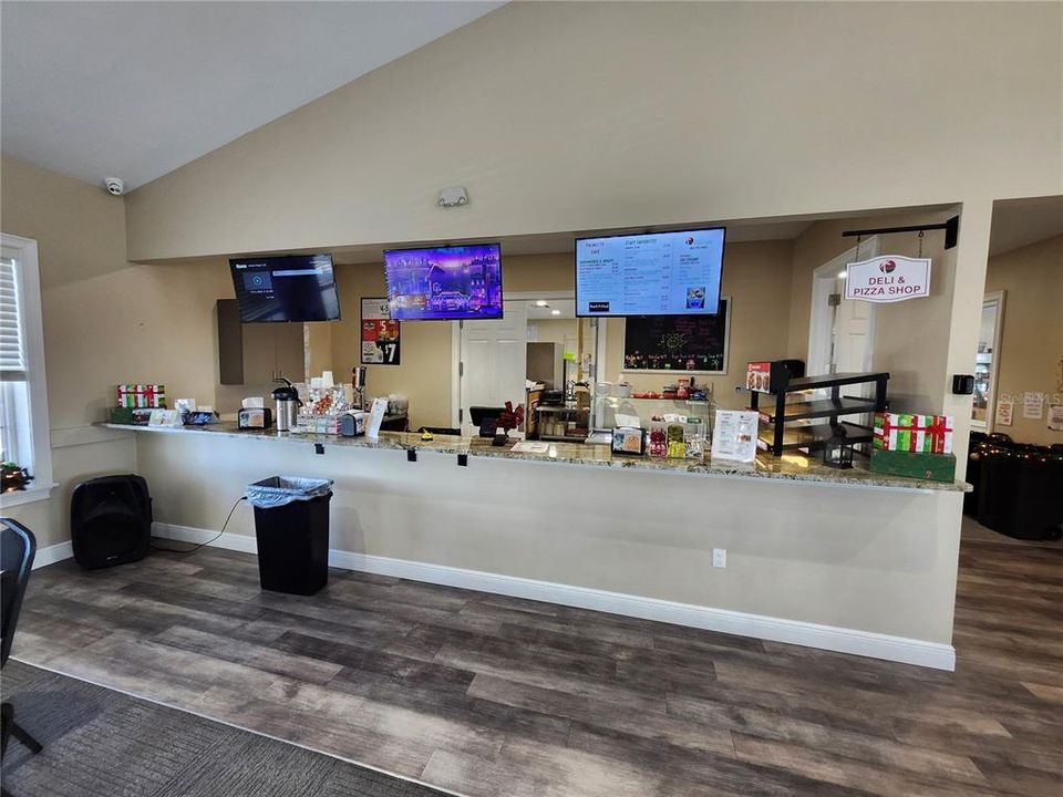 待售: $103,000 (0.09 acres)