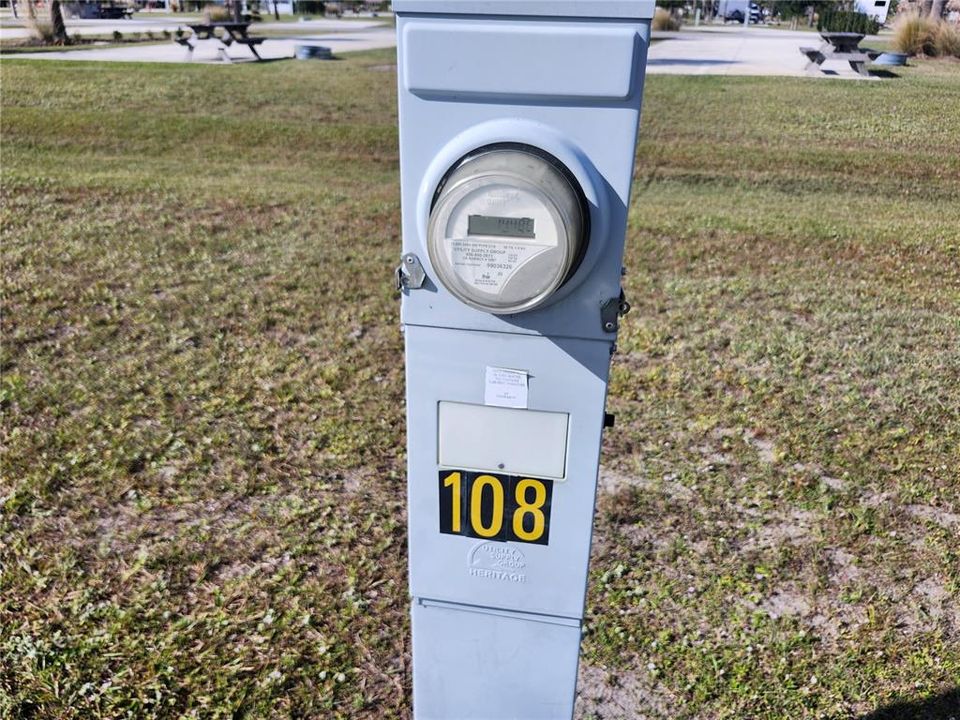 待售: $103,000 (0.09 acres)