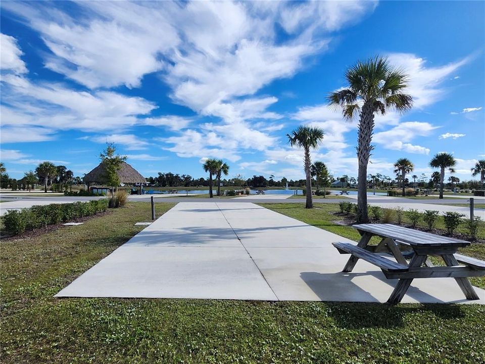 待售: $103,000 (0.09 acres)