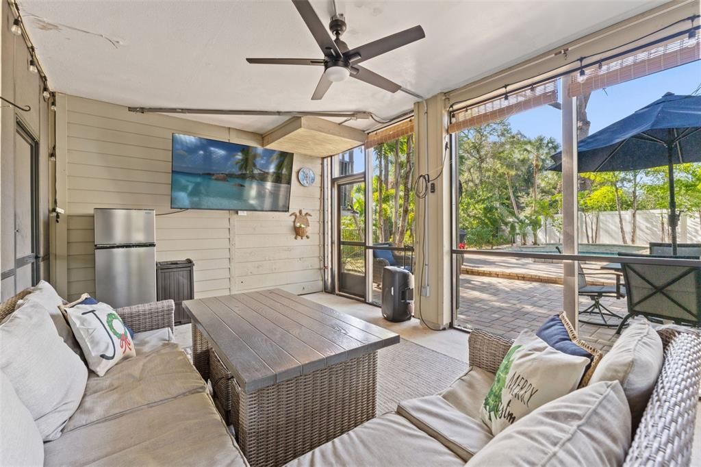 For Sale: $750,000 (3 beds, 2 baths, 1750 Square Feet)