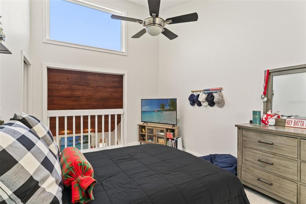 For Sale: $750,000 (3 beds, 2 baths, 1750 Square Feet)