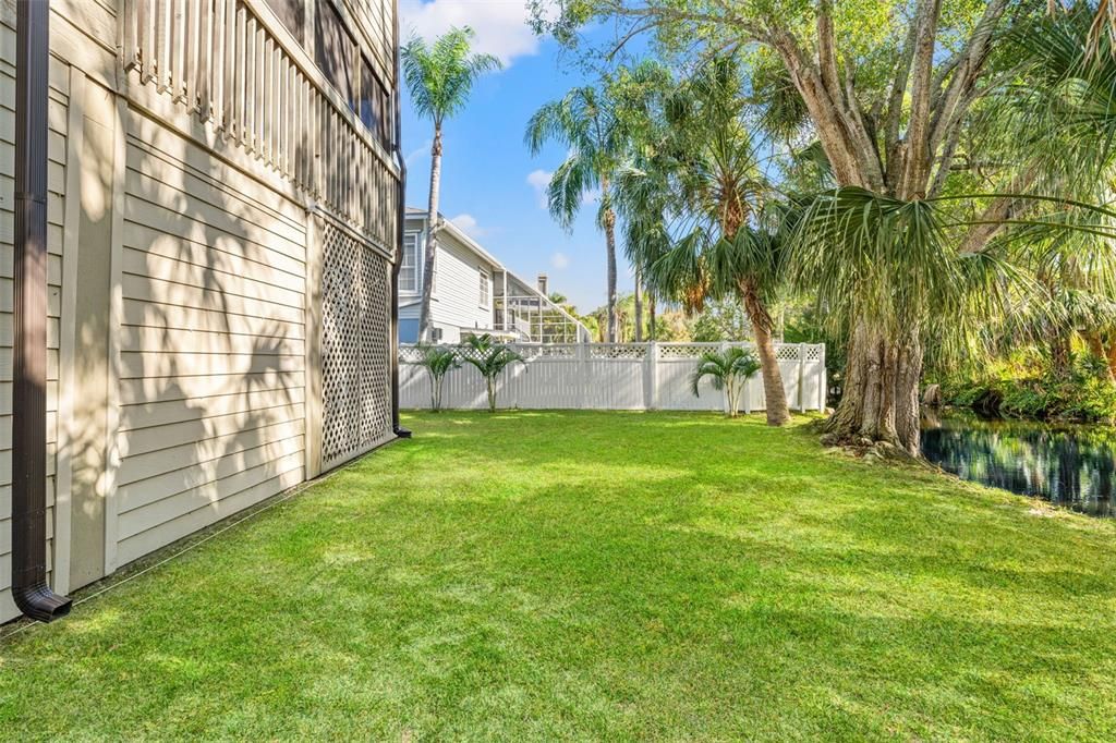 For Sale: $750,000 (3 beds, 2 baths, 1750 Square Feet)