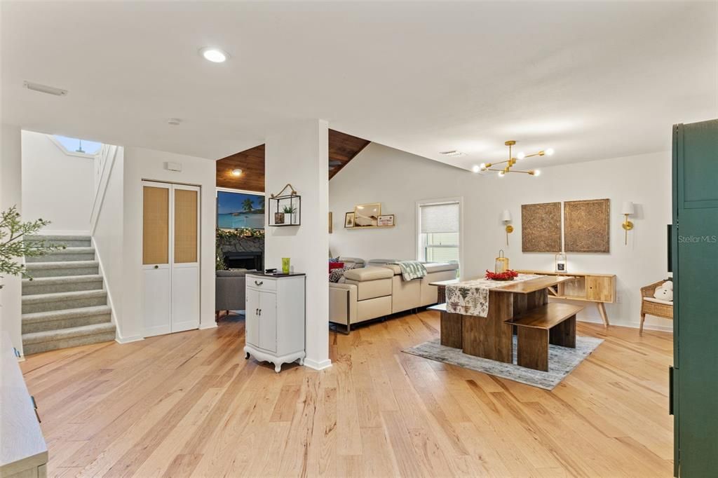 For Sale: $750,000 (3 beds, 2 baths, 1750 Square Feet)