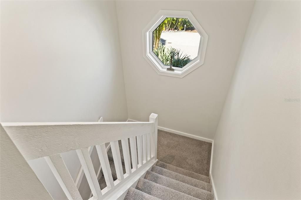 For Sale: $750,000 (3 beds, 2 baths, 1750 Square Feet)