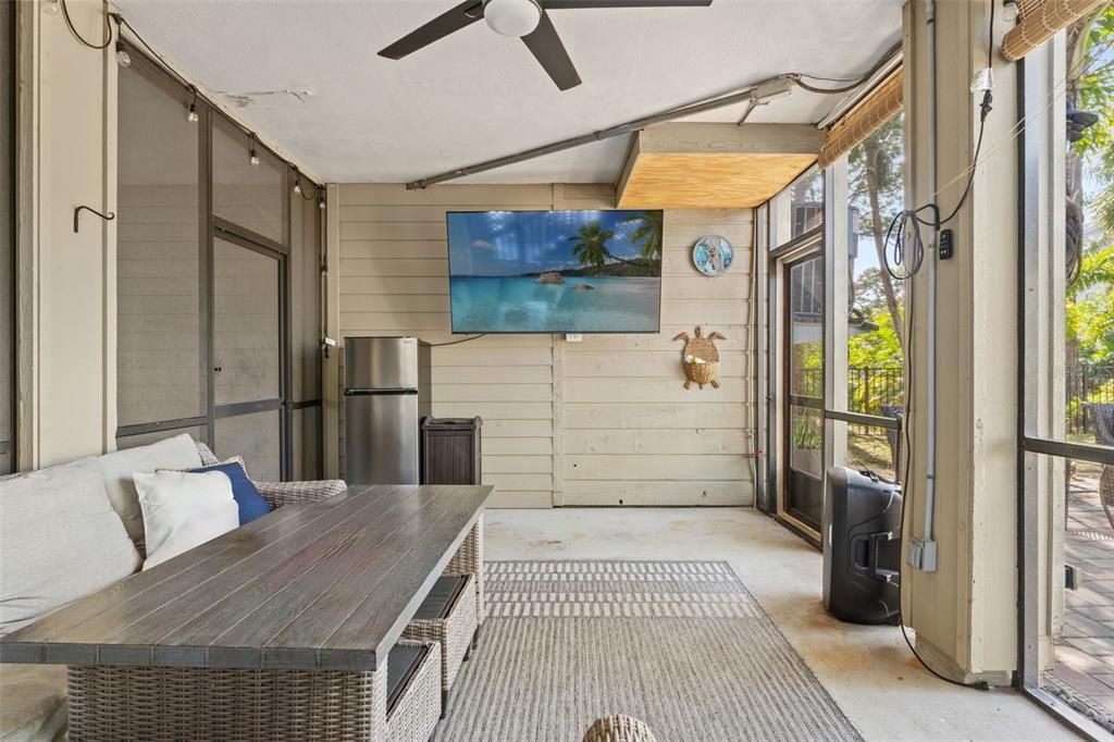 For Sale: $750,000 (3 beds, 2 baths, 1750 Square Feet)