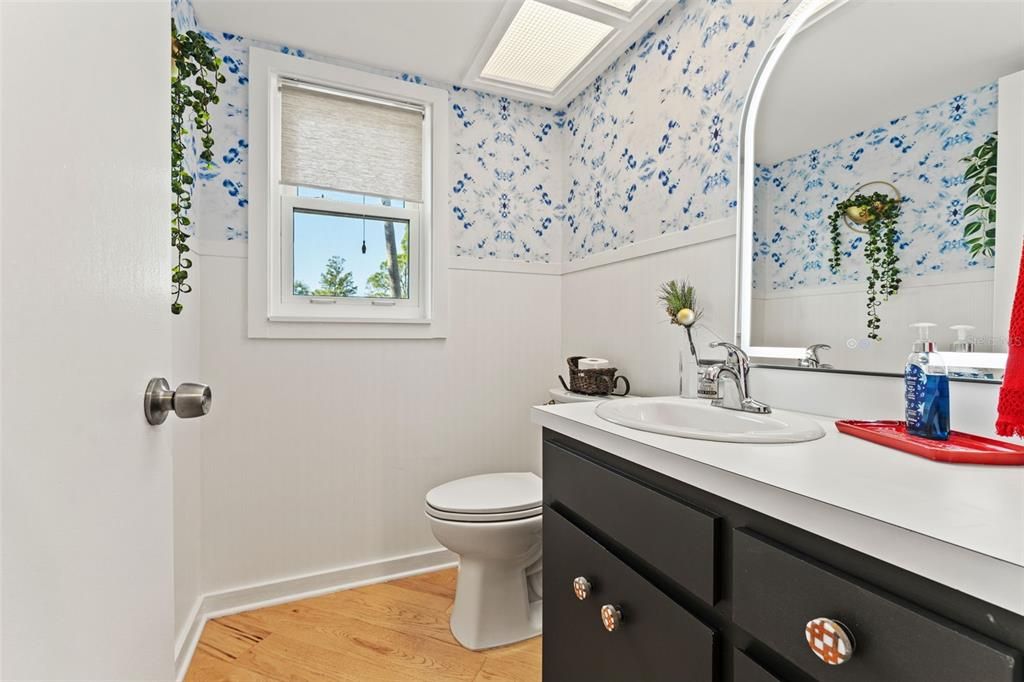 For Sale: $750,000 (3 beds, 2 baths, 1750 Square Feet)