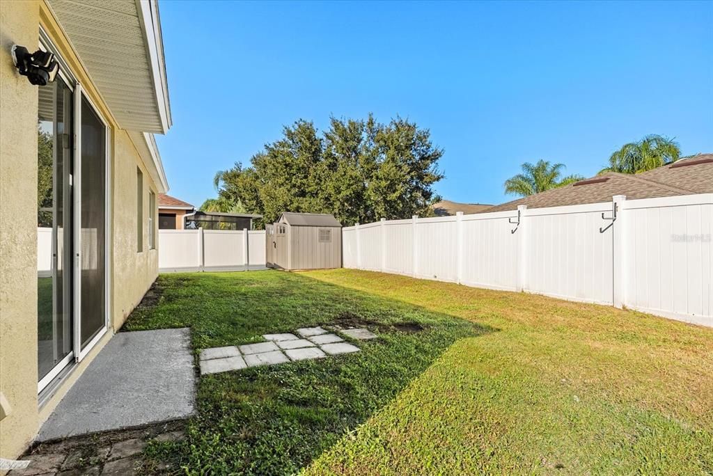 For Sale: $365,000 (3 beds, 2 baths, 1833 Square Feet)