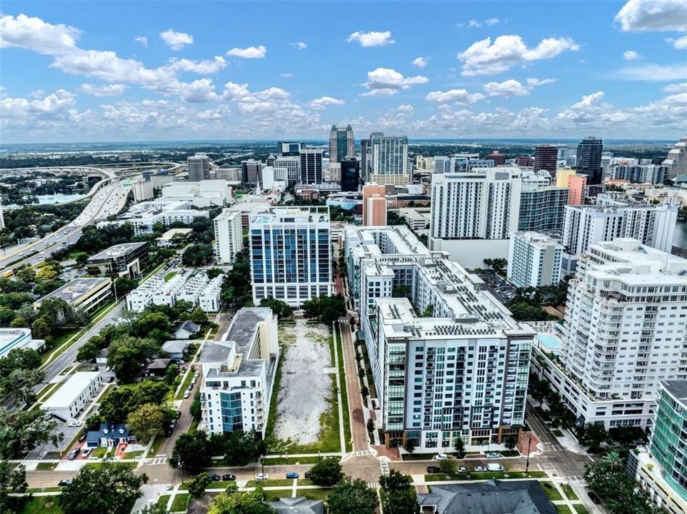 В аренду: $4,500 (1 спален, 1 ванн, 1000 Квадратных фут)