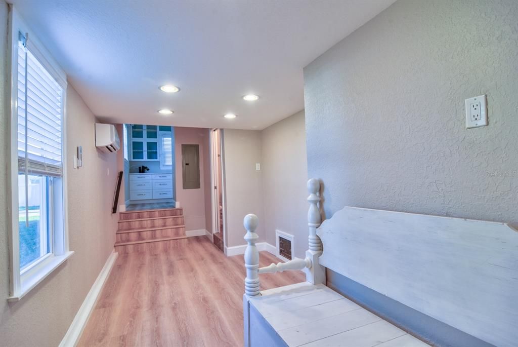 For Rent: $4,300 (3 beds, 2 baths, 1402 Square Feet)