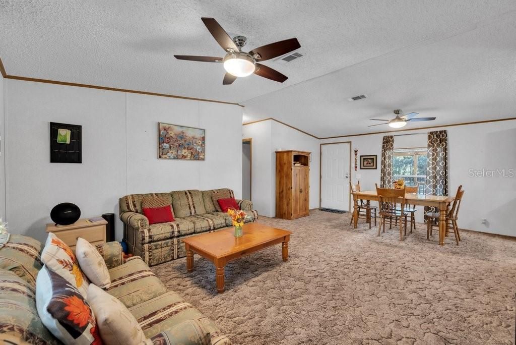 待售: $1,000,000 (2 贝兹, 2 浴室, 1113 平方英尺)