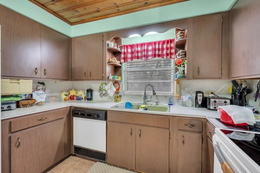 待售: $1,000,000 (2 贝兹, 2 浴室, 1113 平方英尺)